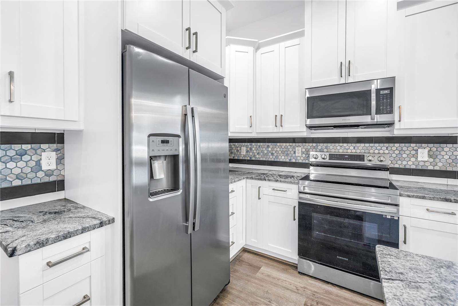 Image 17 of 43 For 4320 56th Avenue N