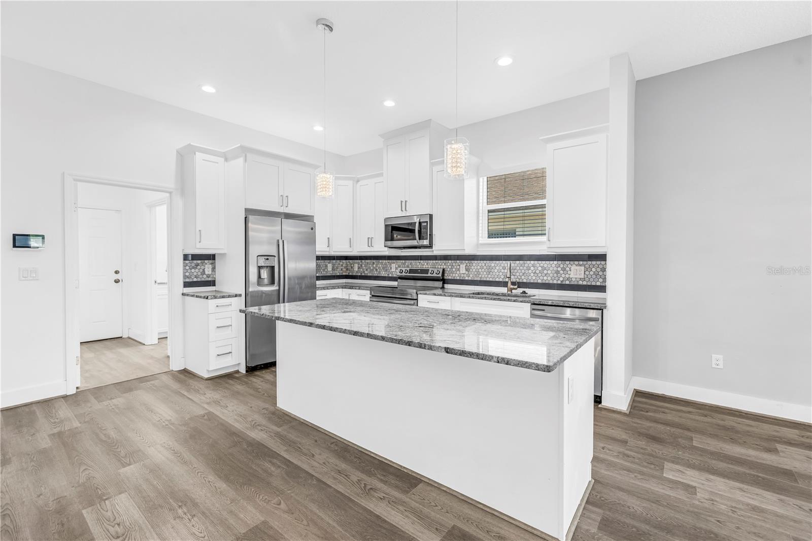 Image 20 of 43 For 4320 56th Avenue N