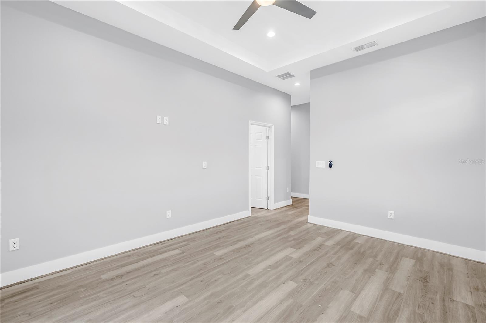 Image 23 of 43 For 4320 56th Avenue N