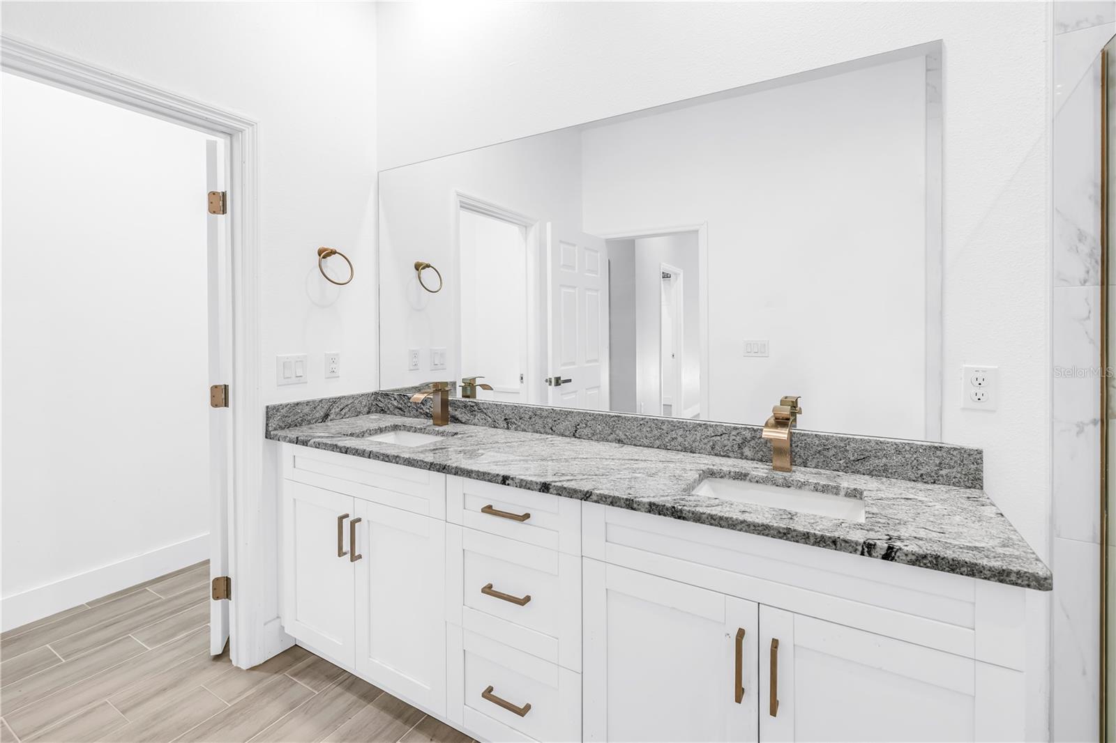 Image 25 of 43 For 4320 56th Avenue N