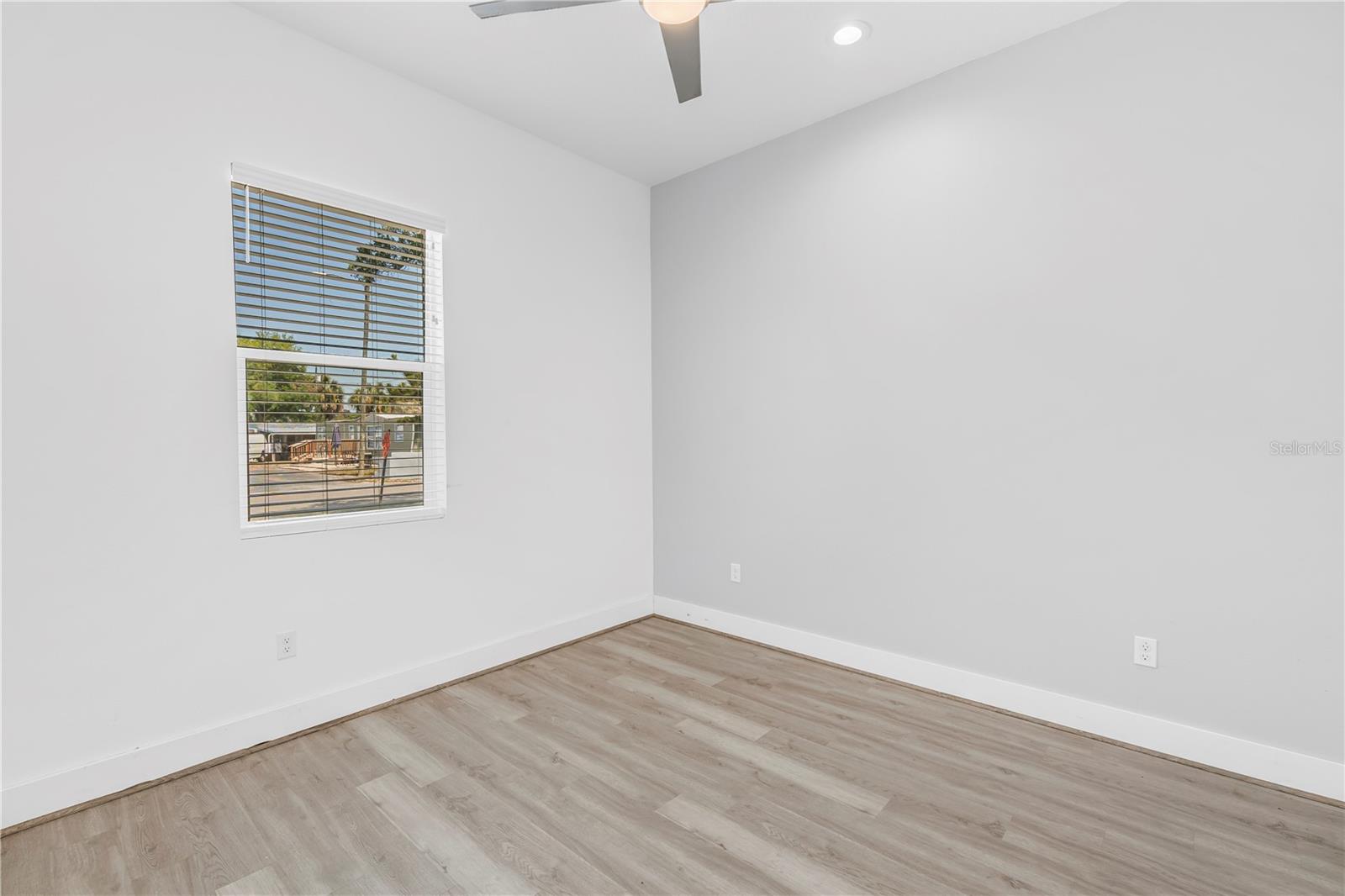 Image 32 of 43 For 4320 56th Avenue N