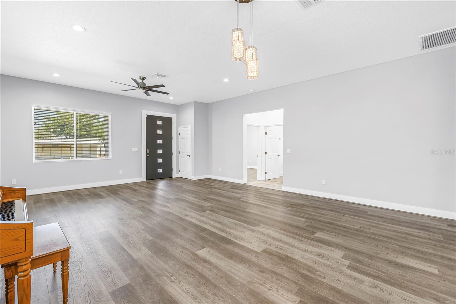 Image 8 of 43 For 4320 56th Avenue N