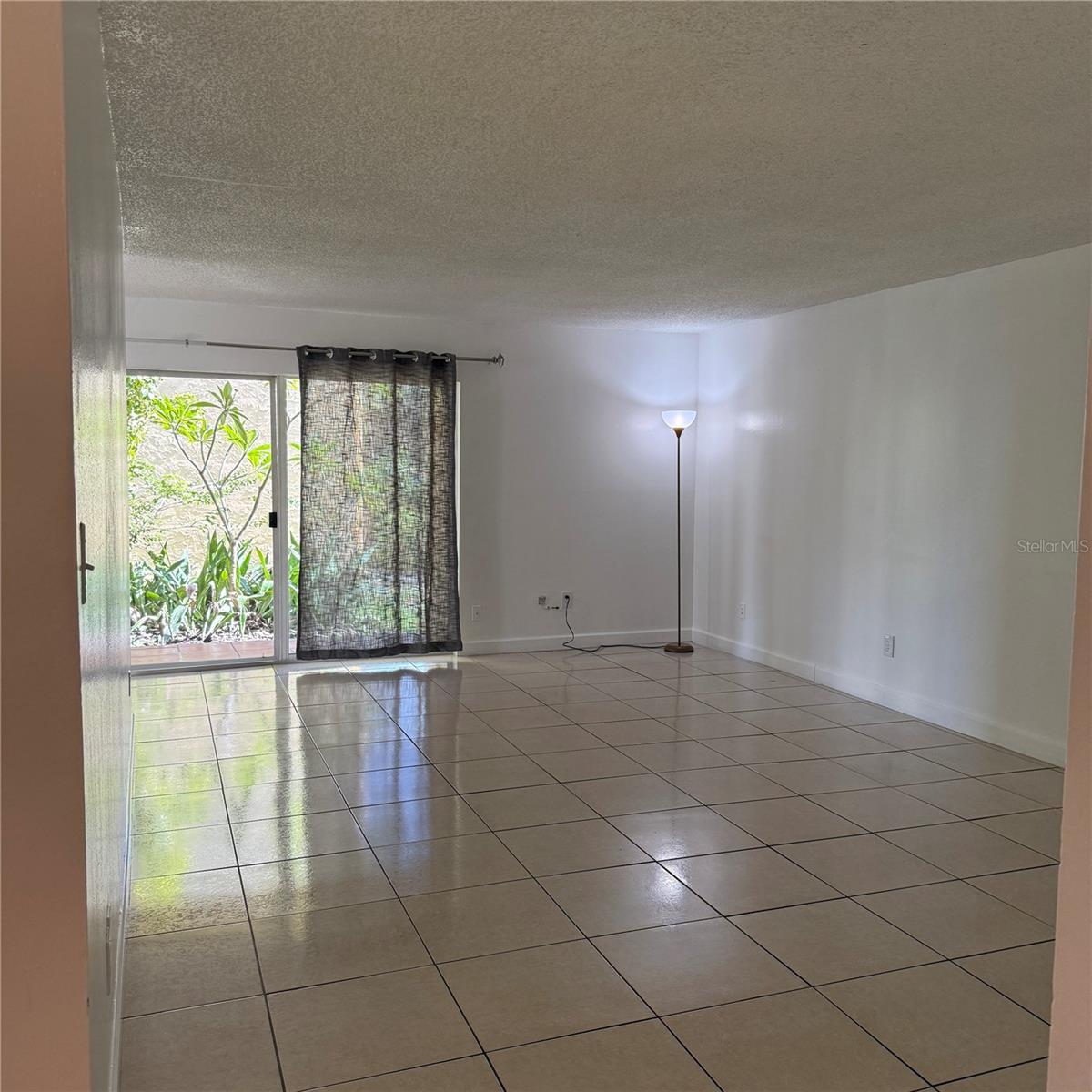 Image 17 of 21 For 7522 Gallineta Court 7522