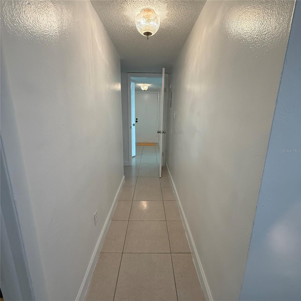 Image 4 of 21 For 7522 Gallineta Court 7522