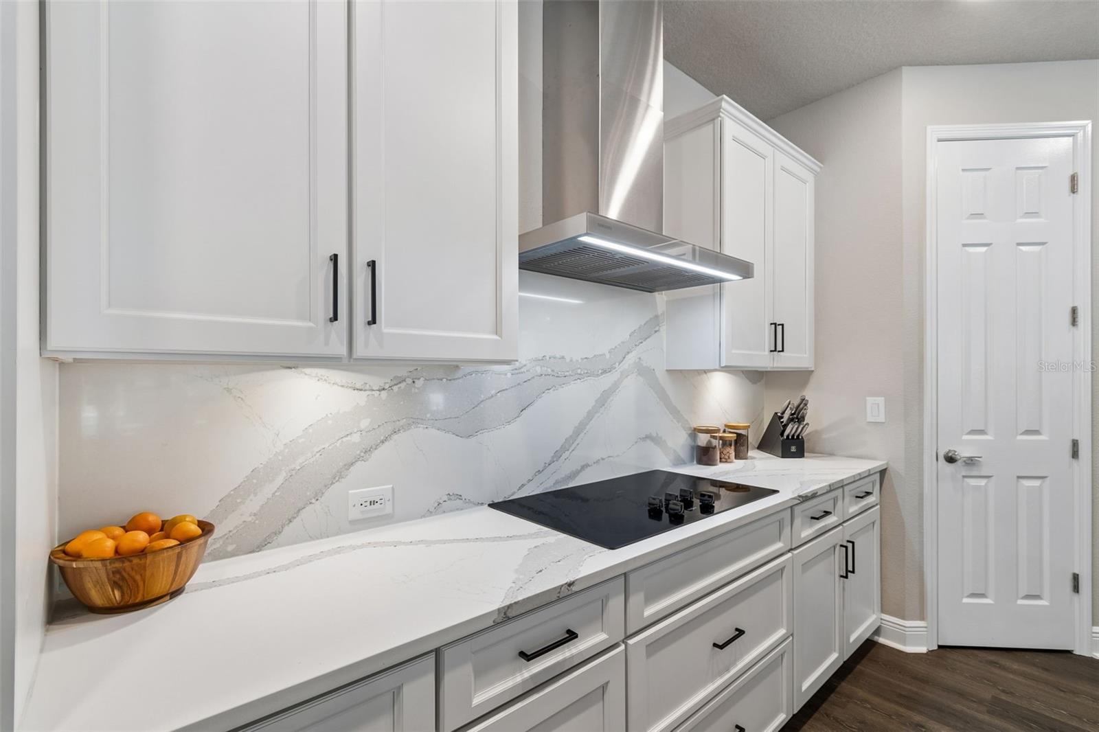 Image 19 of 86 For 4911 Lakeshore Oaks Court