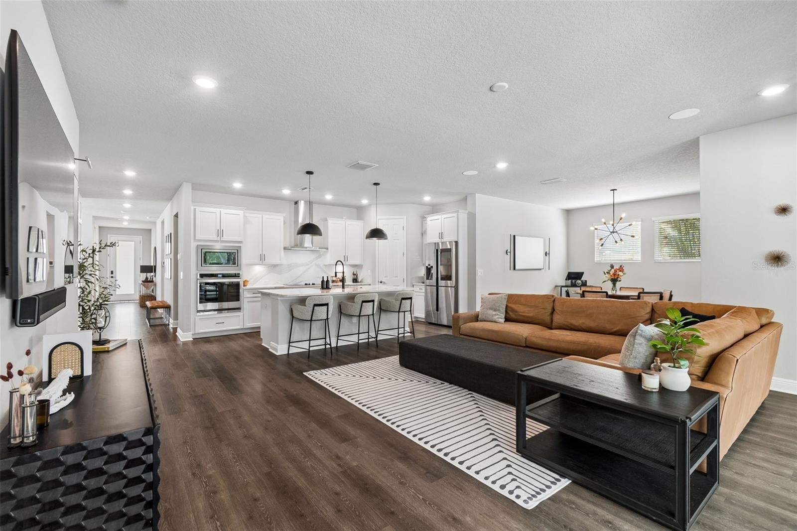 Image 27 of 86 For 4911 Lakeshore Oaks Court