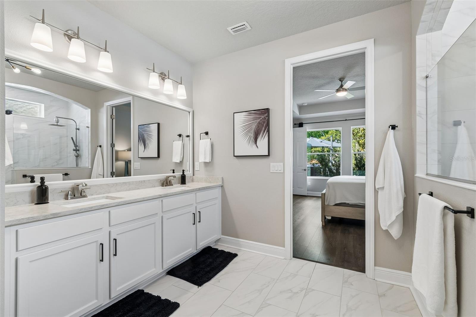 Image 36 of 86 For 4911 Lakeshore Oaks Court