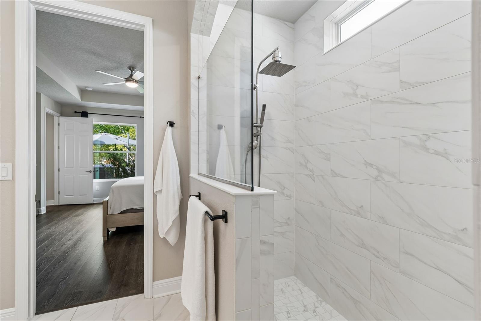 Image 39 of 86 For 4911 Lakeshore Oaks Court