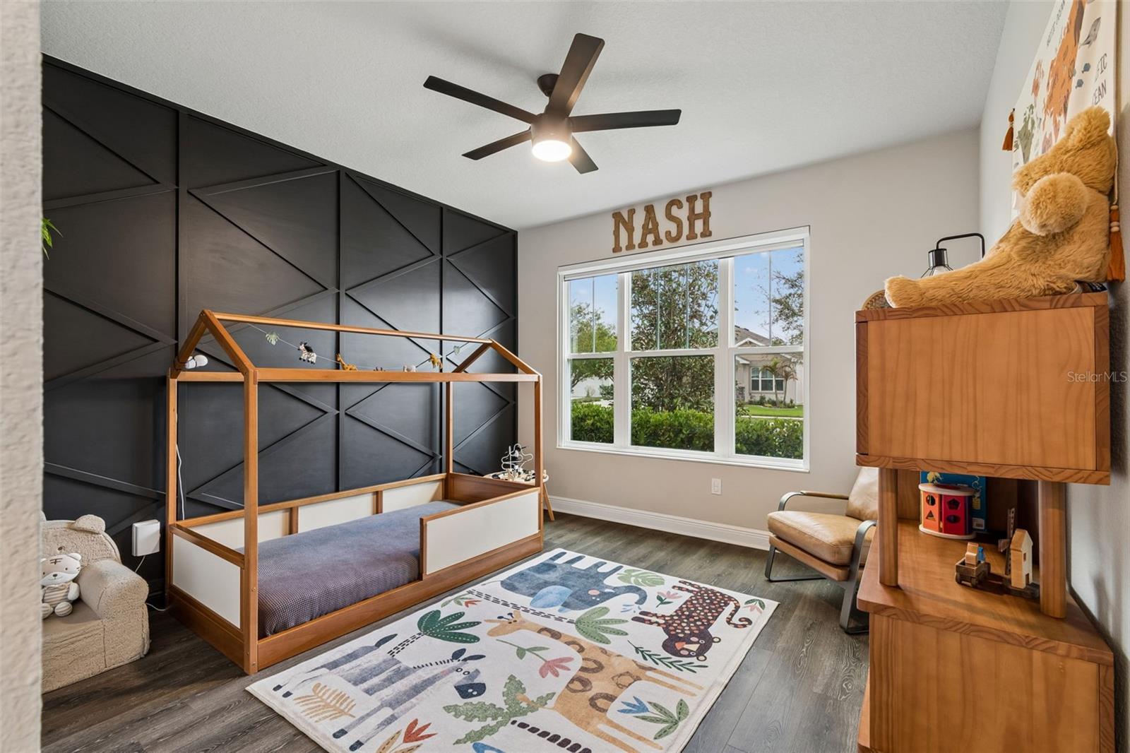 Image 41 of 86 For 4911 Lakeshore Oaks Court