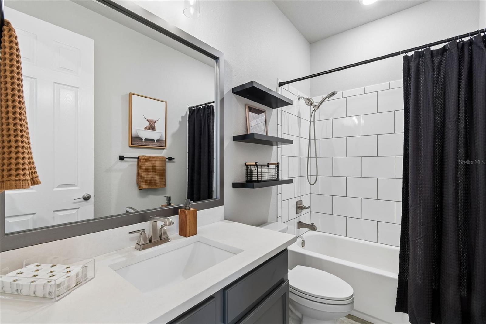 Image 48 of 86 For 4911 Lakeshore Oaks Court