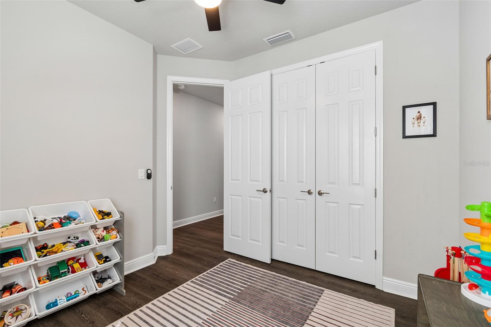 Image 51 of 86 For 4911 Lakeshore Oaks Court