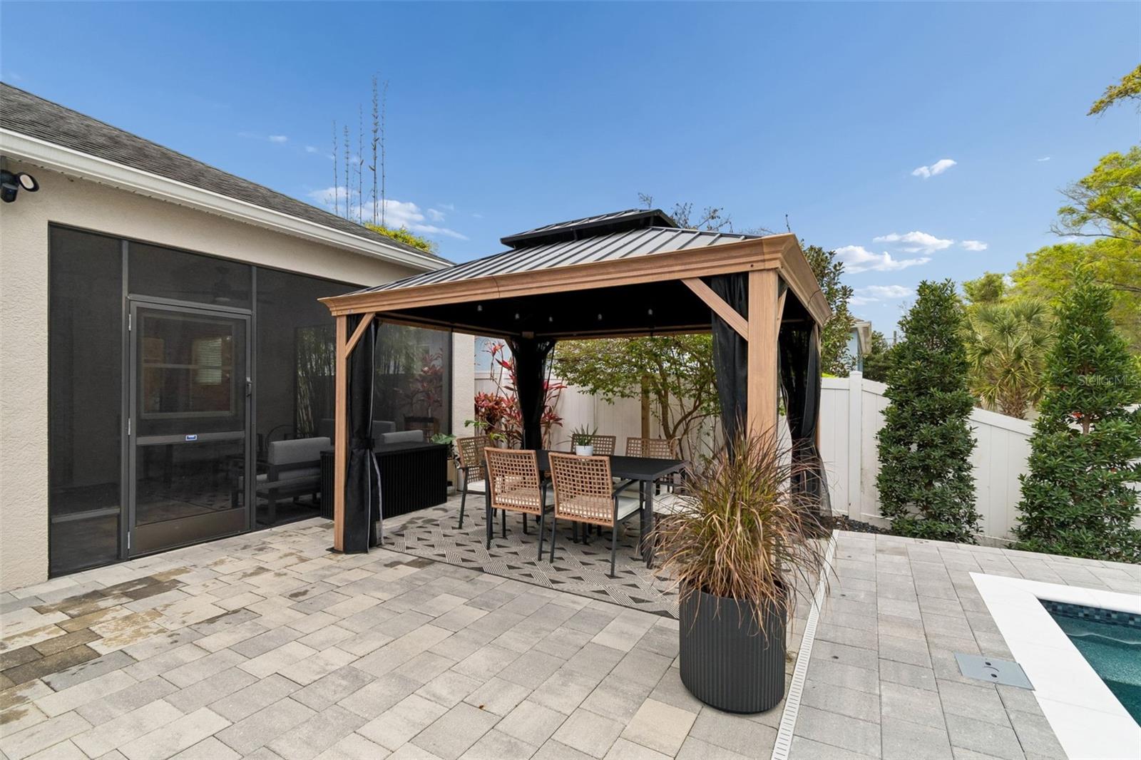 Image 60 of 86 For 4911 Lakeshore Oaks Court