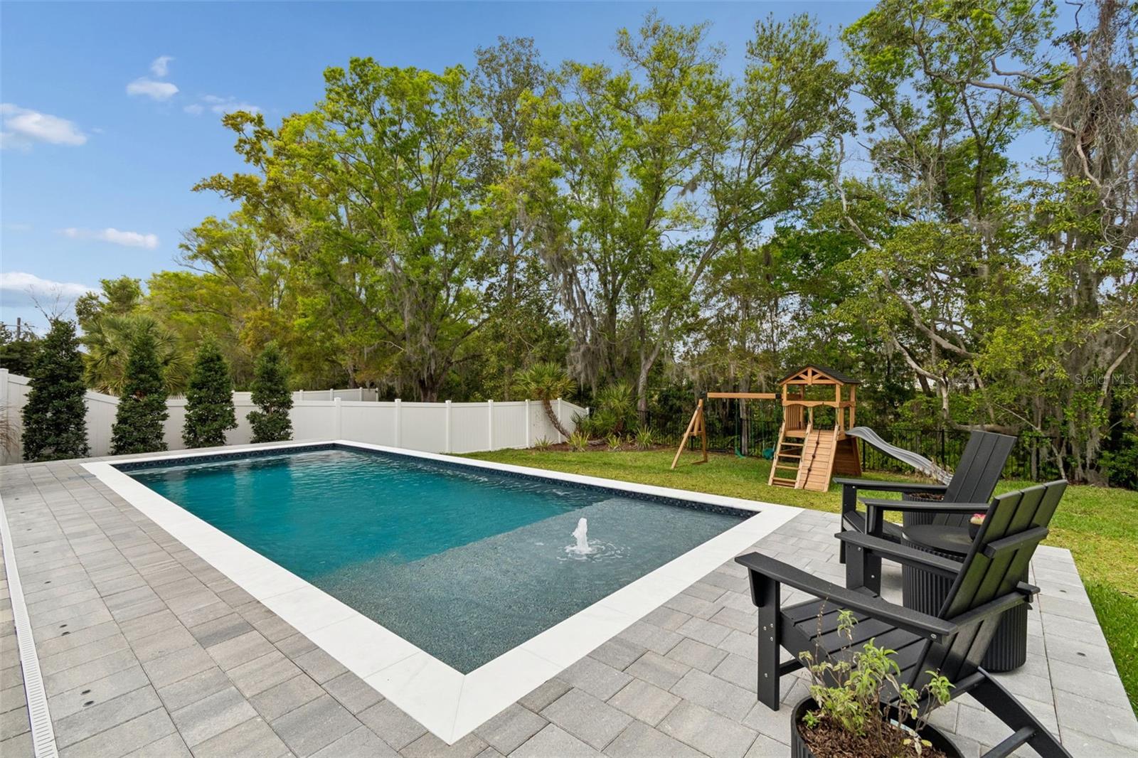 Image 64 of 86 For 4911 Lakeshore Oaks Court