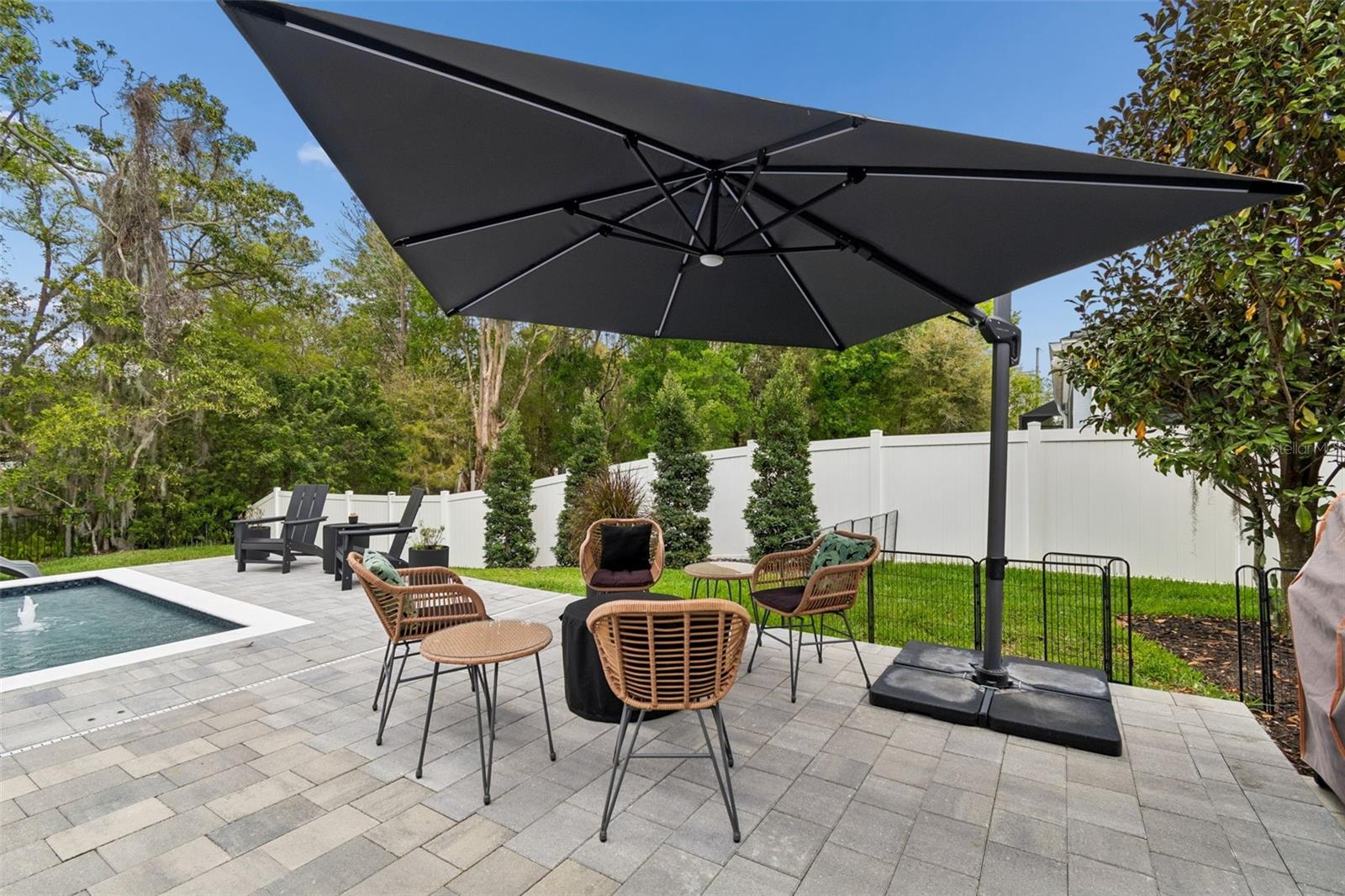 Image 65 of 86 For 4911 Lakeshore Oaks Court