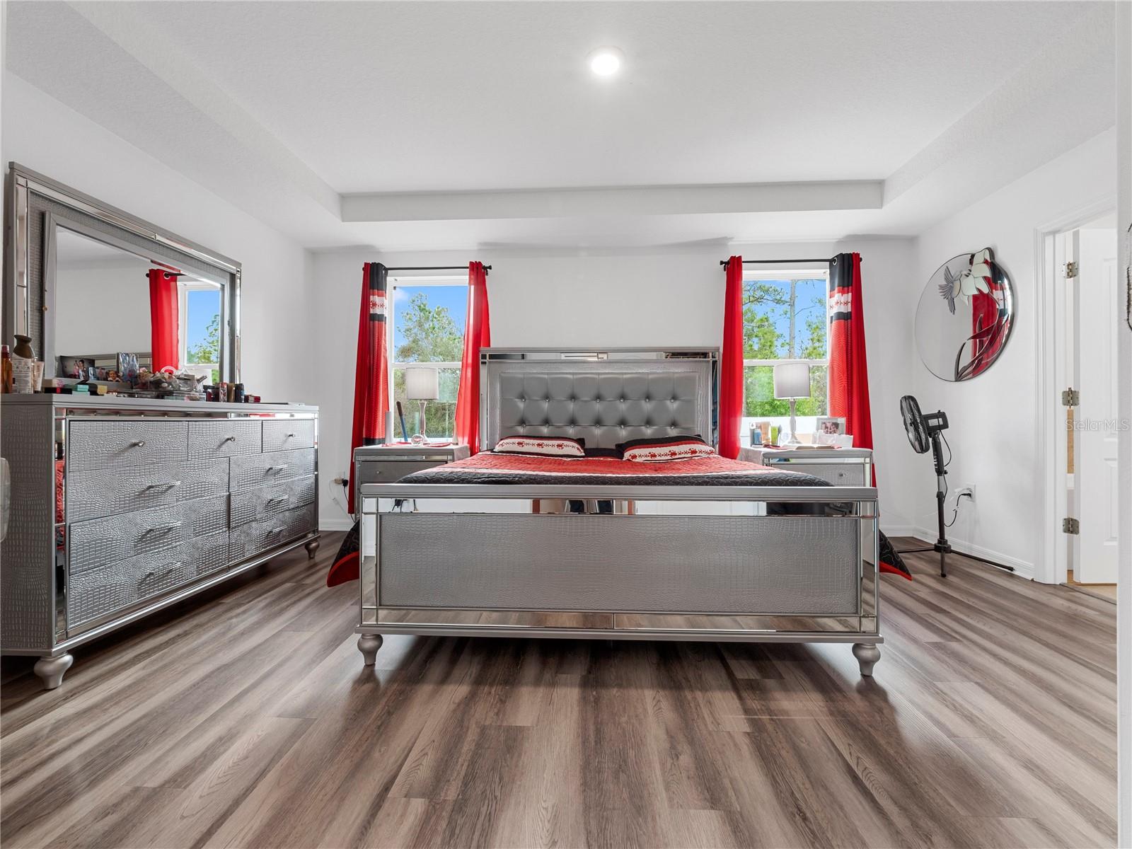 Listing photo id 19 for 13485 Resort Avenue