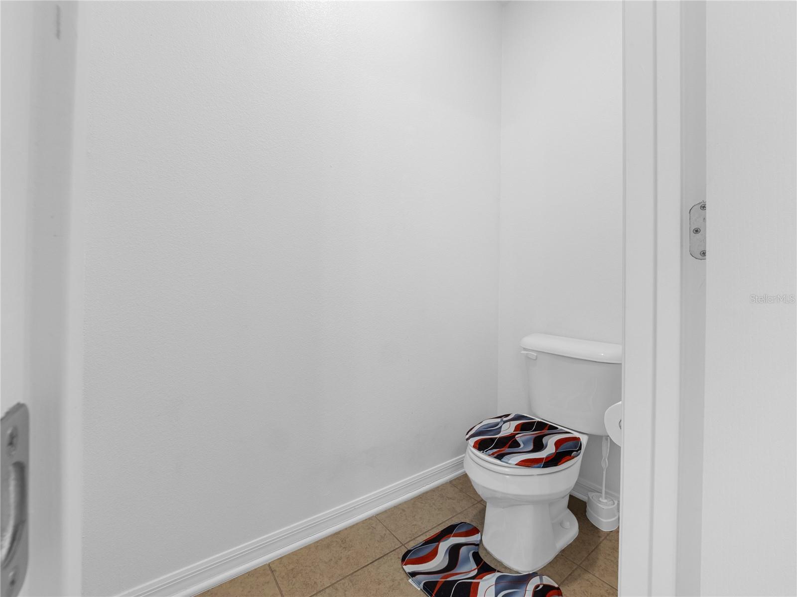 Listing photo id 24 for 13485 Resort Avenue