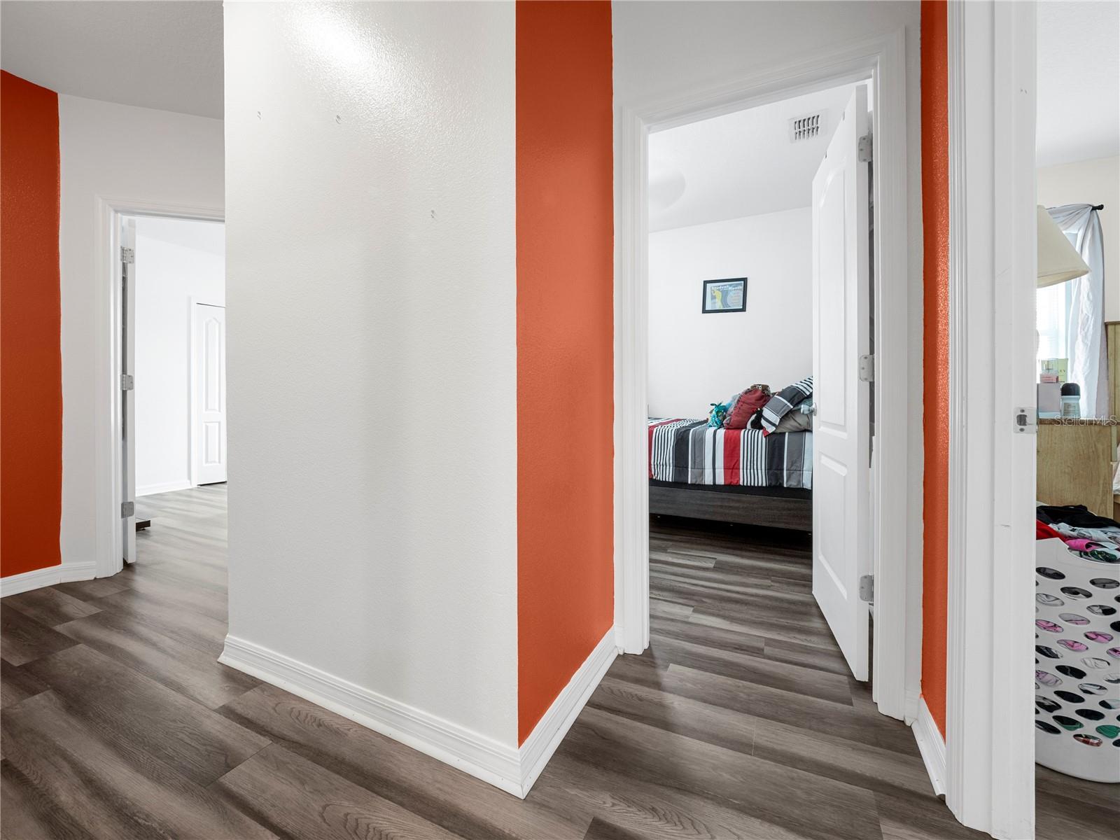 Listing photo id 28 for 13485 Resort Avenue