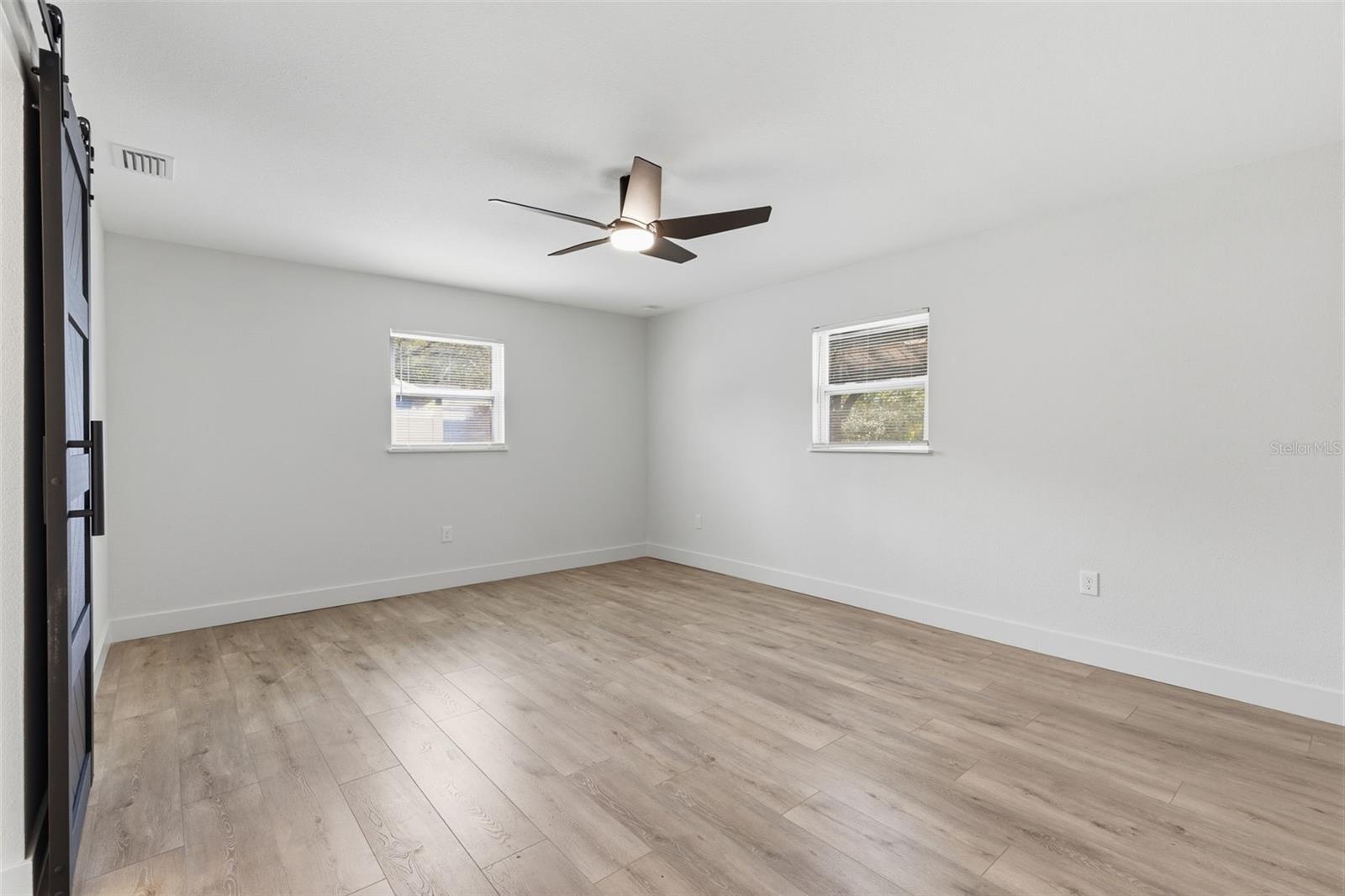 Image 25 of 46 For 11210 Mercedes Street