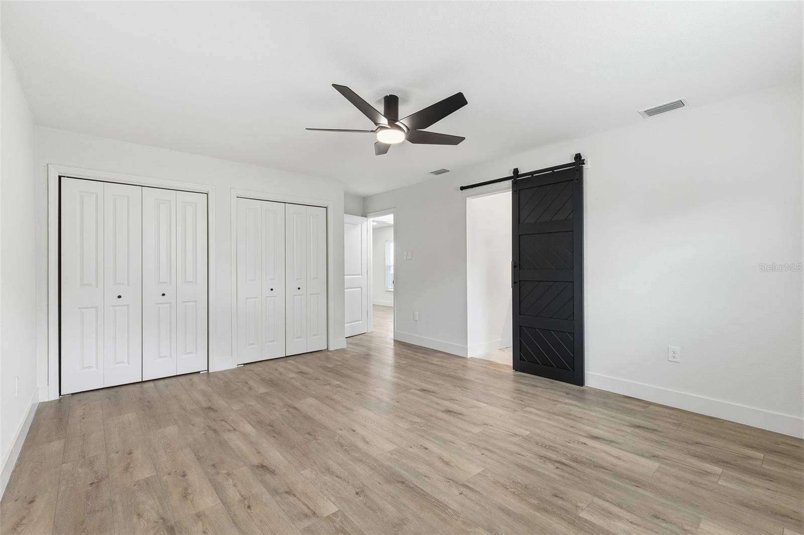 Image 27 of 46 For 11210 Mercedes Street