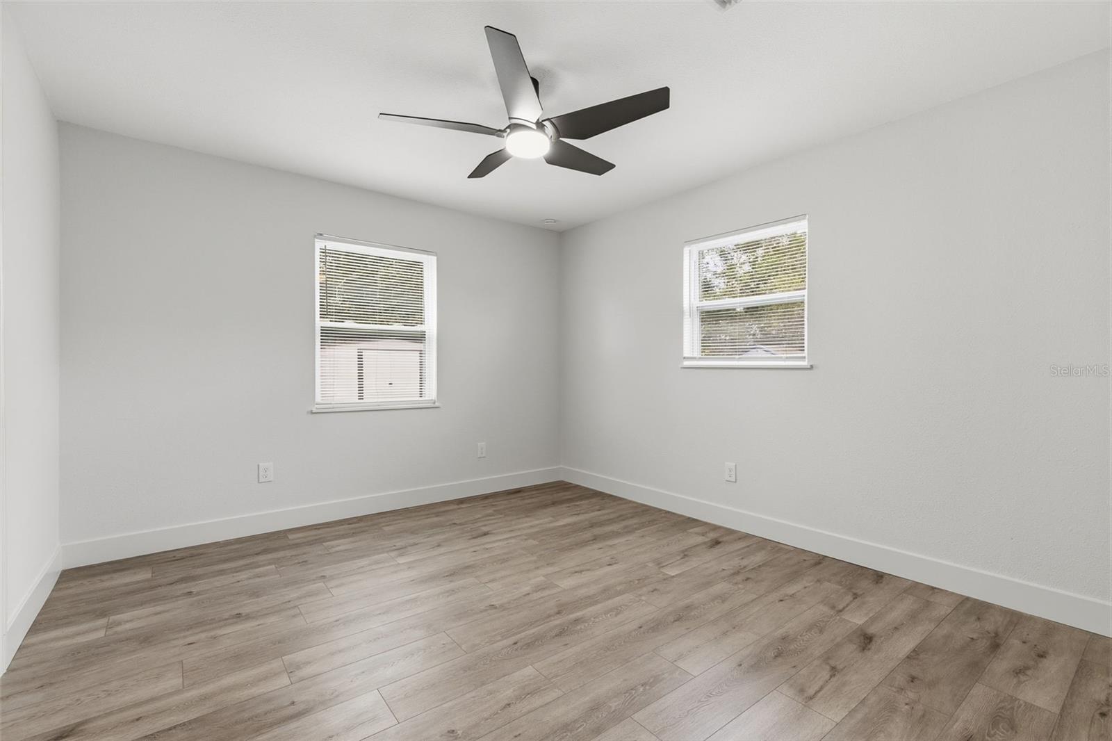 Image 36 of 46 For 11210 Mercedes Street