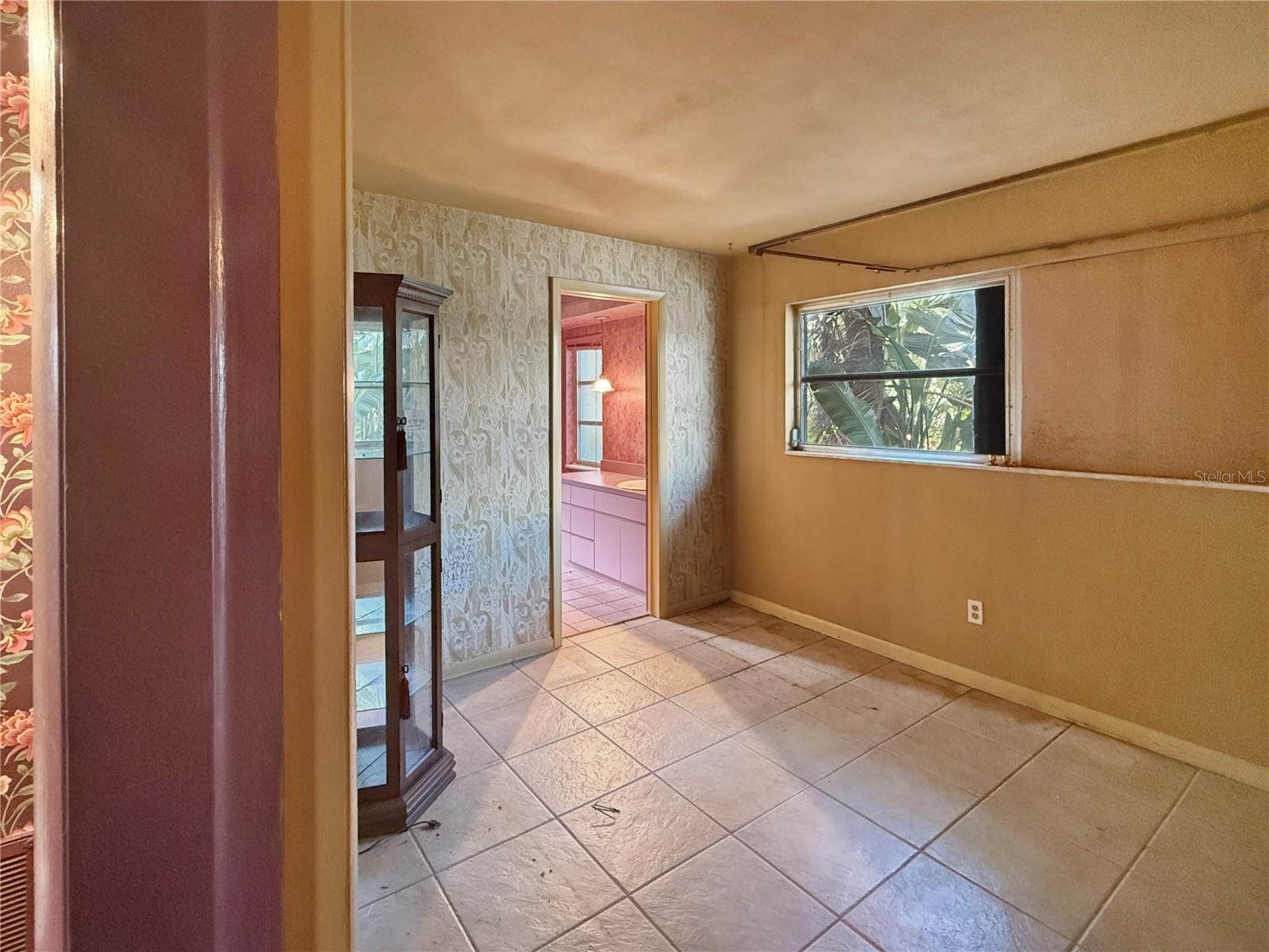 Image 12 of 14 For 2065 Envoy Court