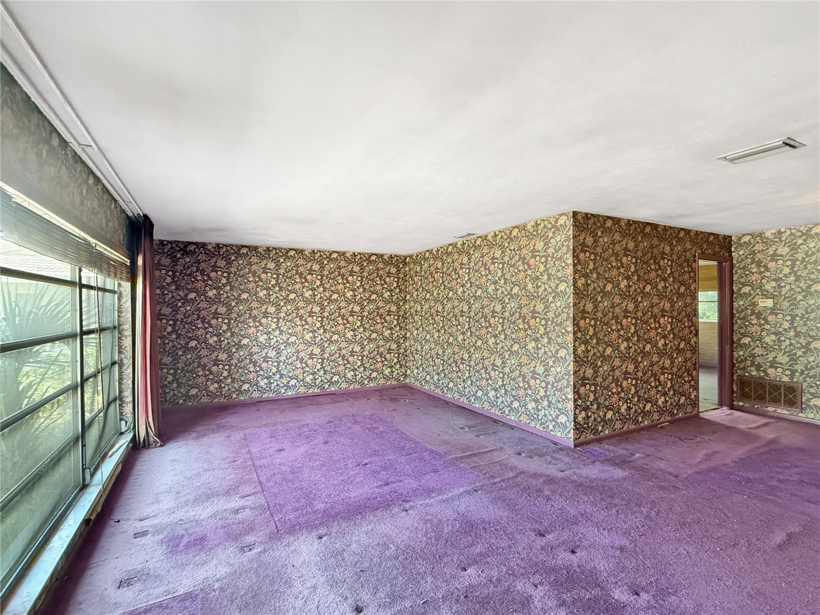 Image 3 of 14 For 2065 Envoy Court