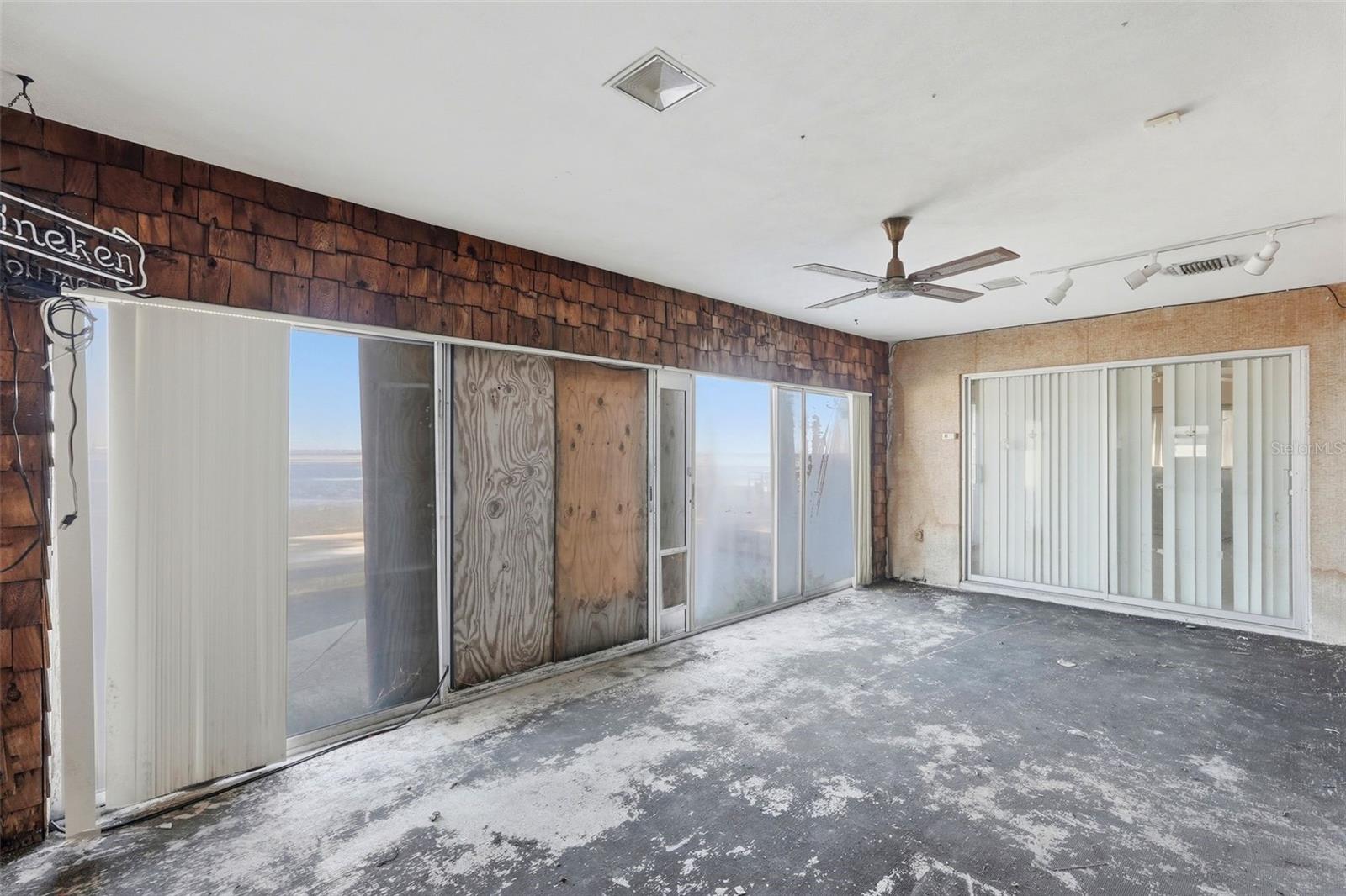 Image 6 of 14 For 369 22nd Avenue Se