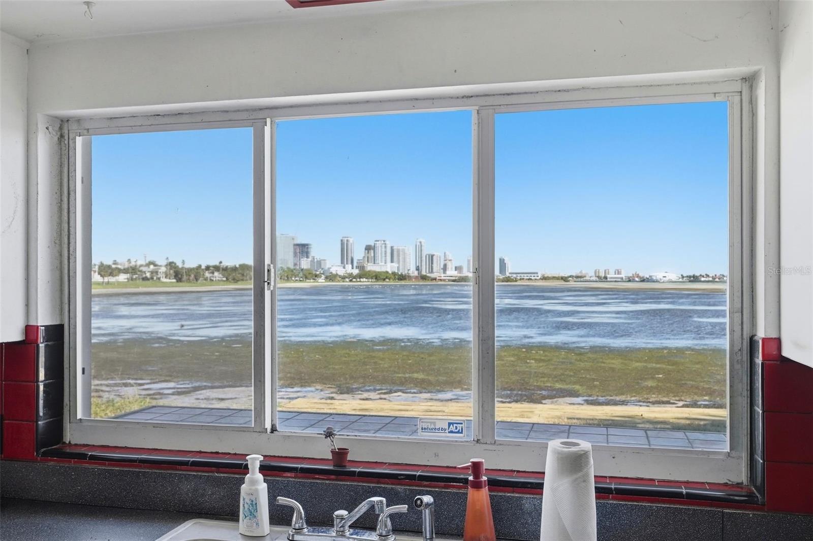 Image 8 of 14 For 369 22nd Avenue Se