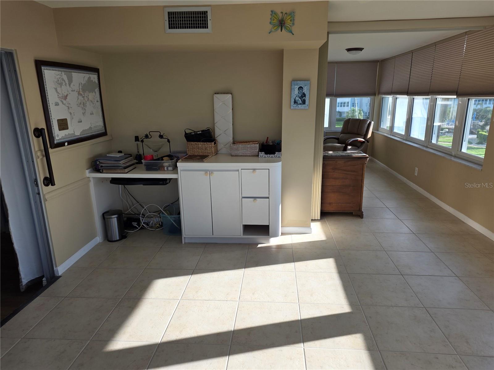 Image 29 of 62 For 5130 Brittany Drive S 301