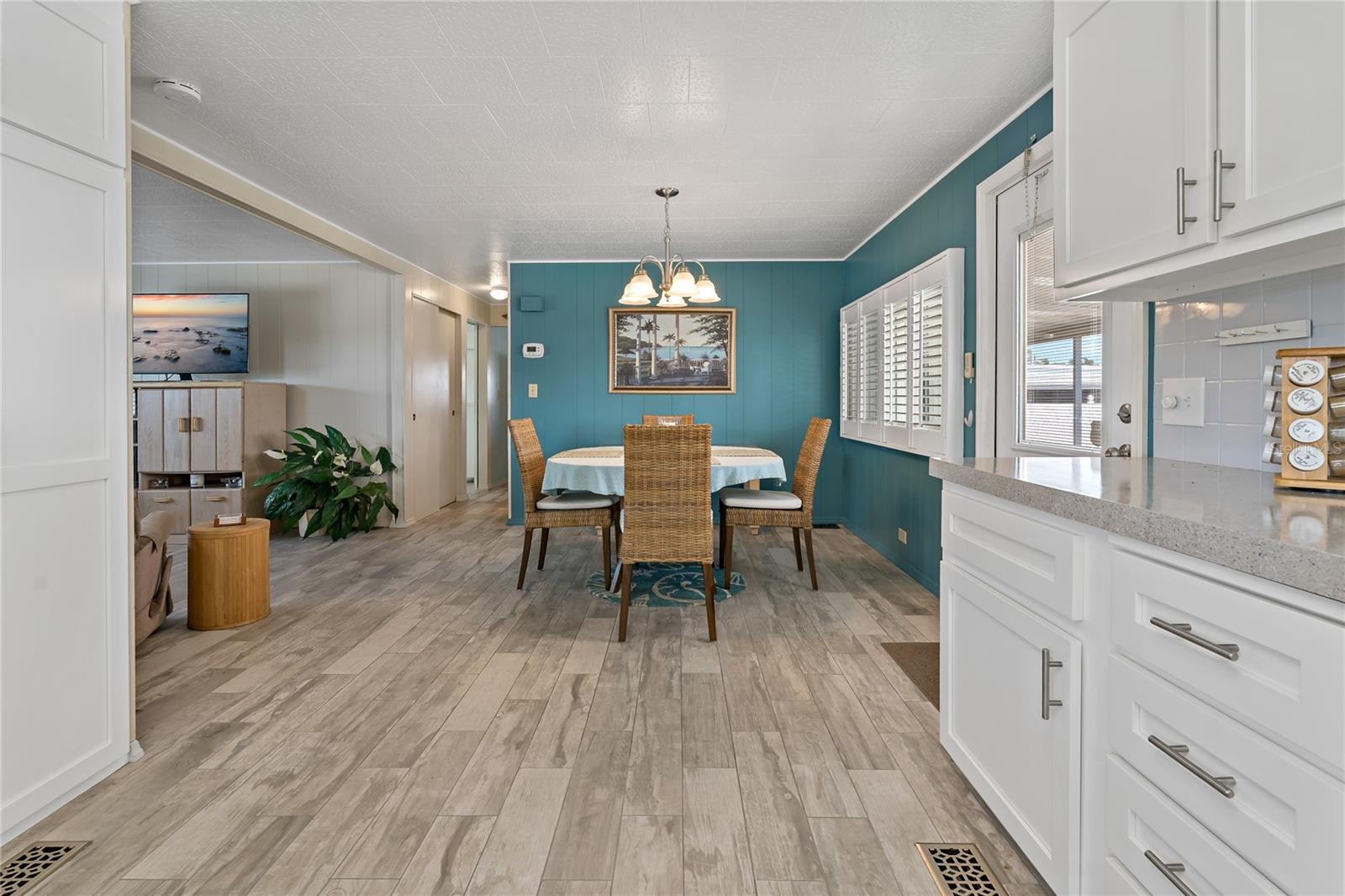 Image 15 of 48 For 3301 Alt 19  611