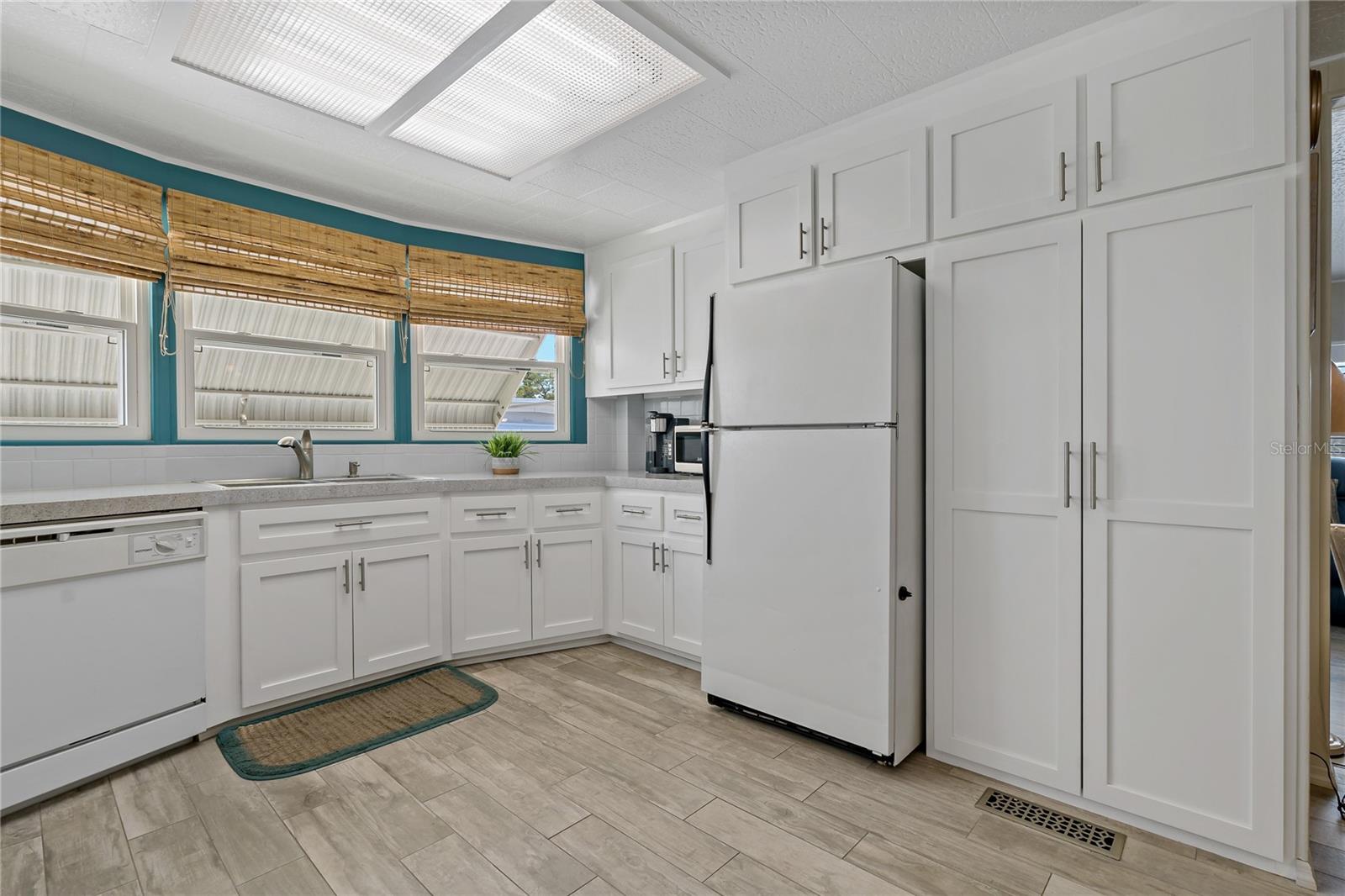 Image 16 of 48 For 3301 Alt 19  611