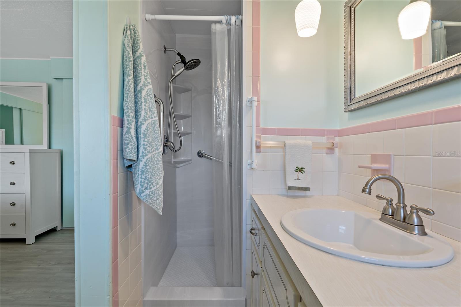 Image 28 of 48 For 3301 Alt 19  611