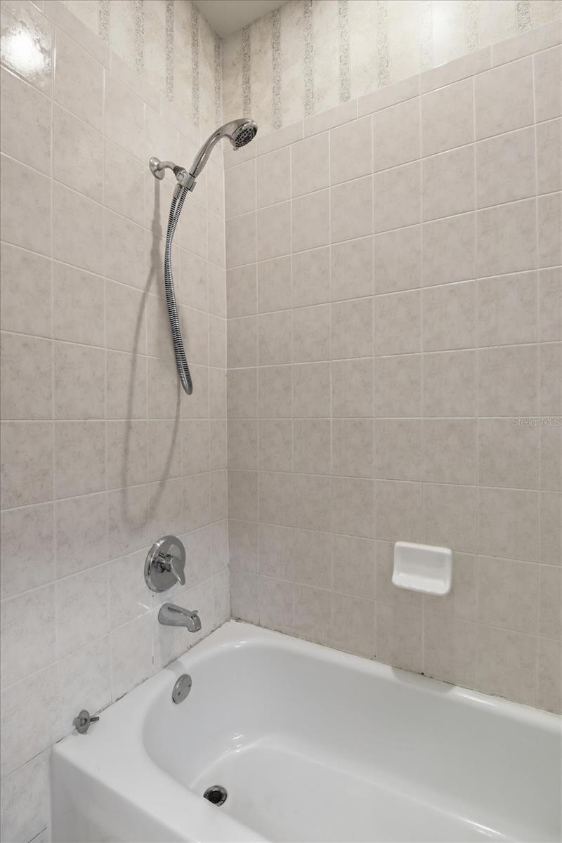 Image 31 of 48 For 103 Albany Lane