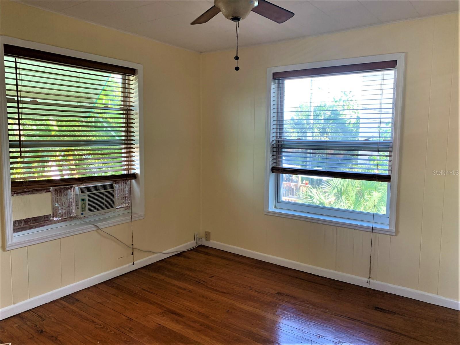 Image 17 of 28 For 61 81st Avenue 3