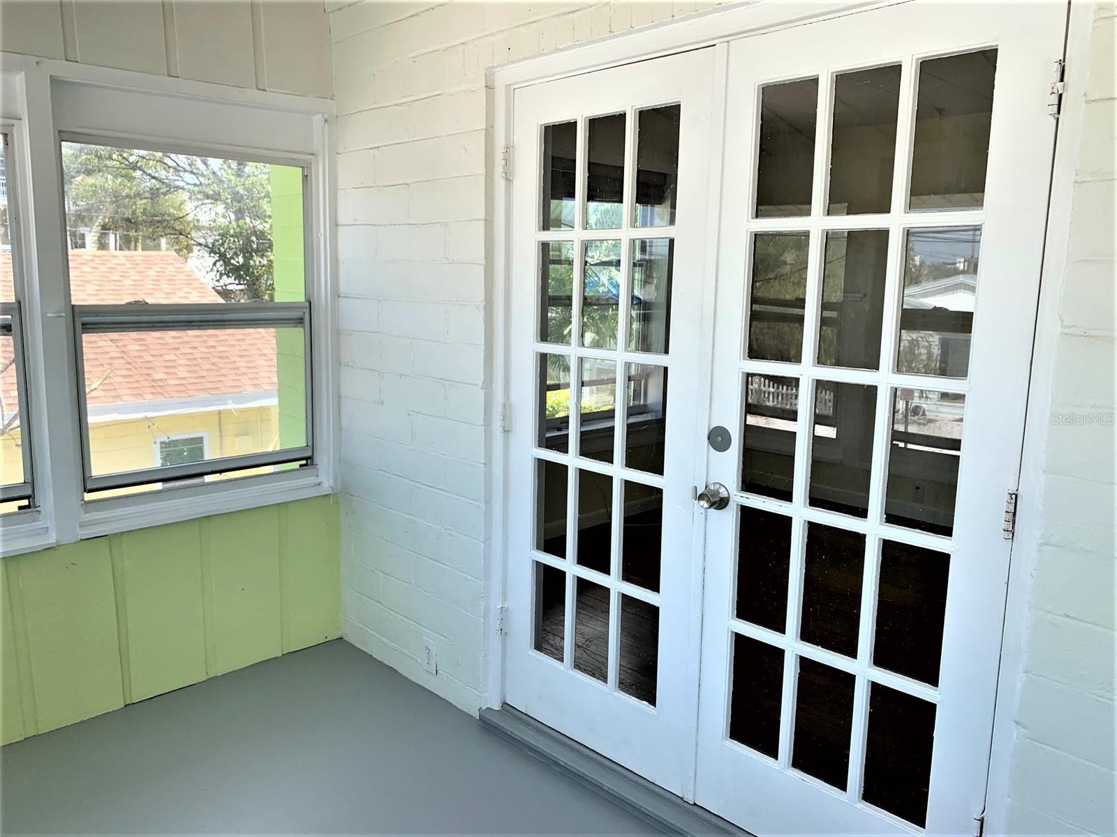 Image 5 of 28 For 61 81st Avenue 3