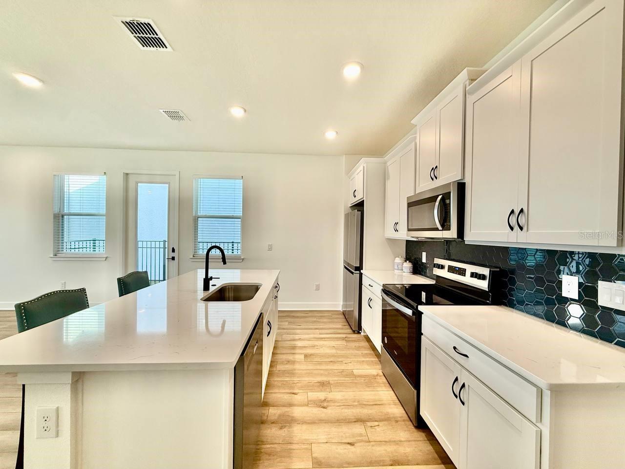 Image 11 of 41 For 2031 Wild Heron Court