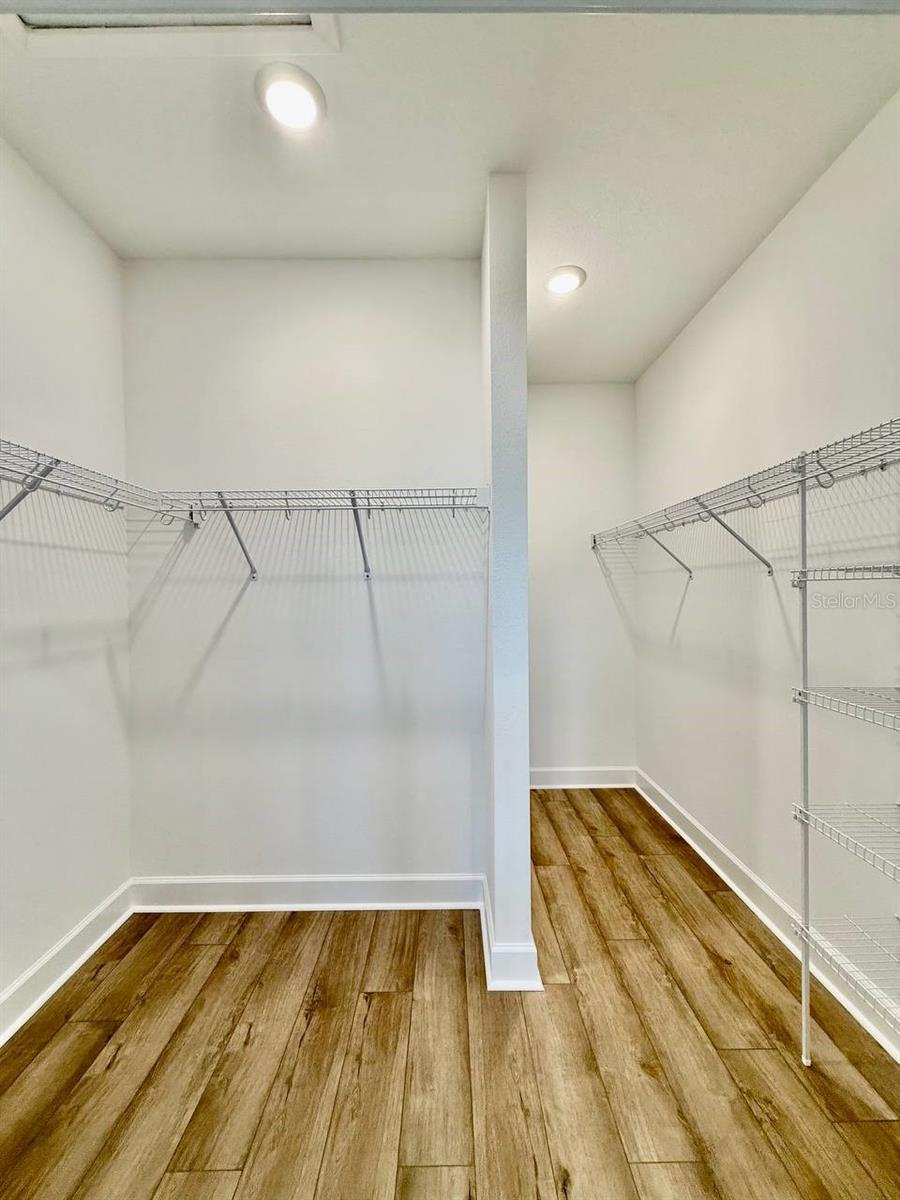 Image 23 of 41 For 2031 Wild Heron Court