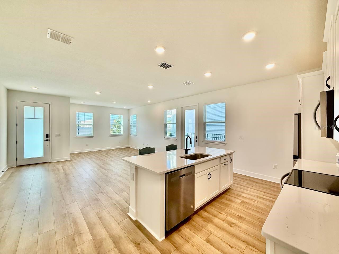 Image 5 of 41 For 2031 Wild Heron Court