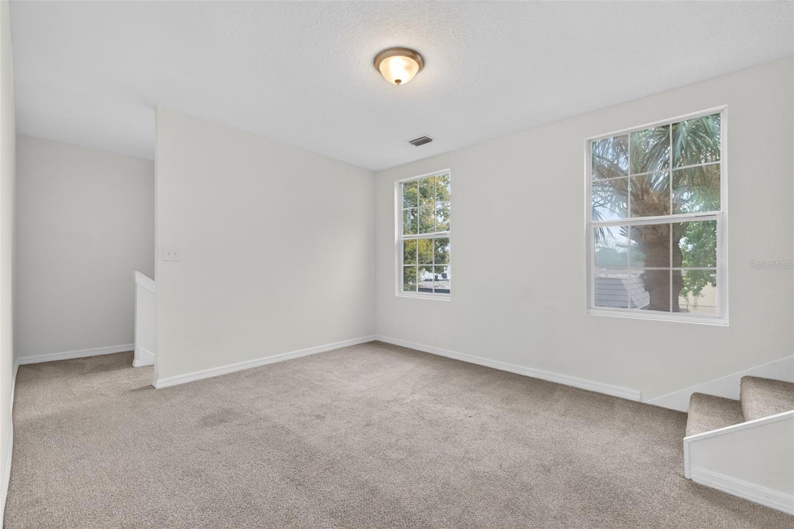 Image 16 of 28 For 105 Columbus Drive