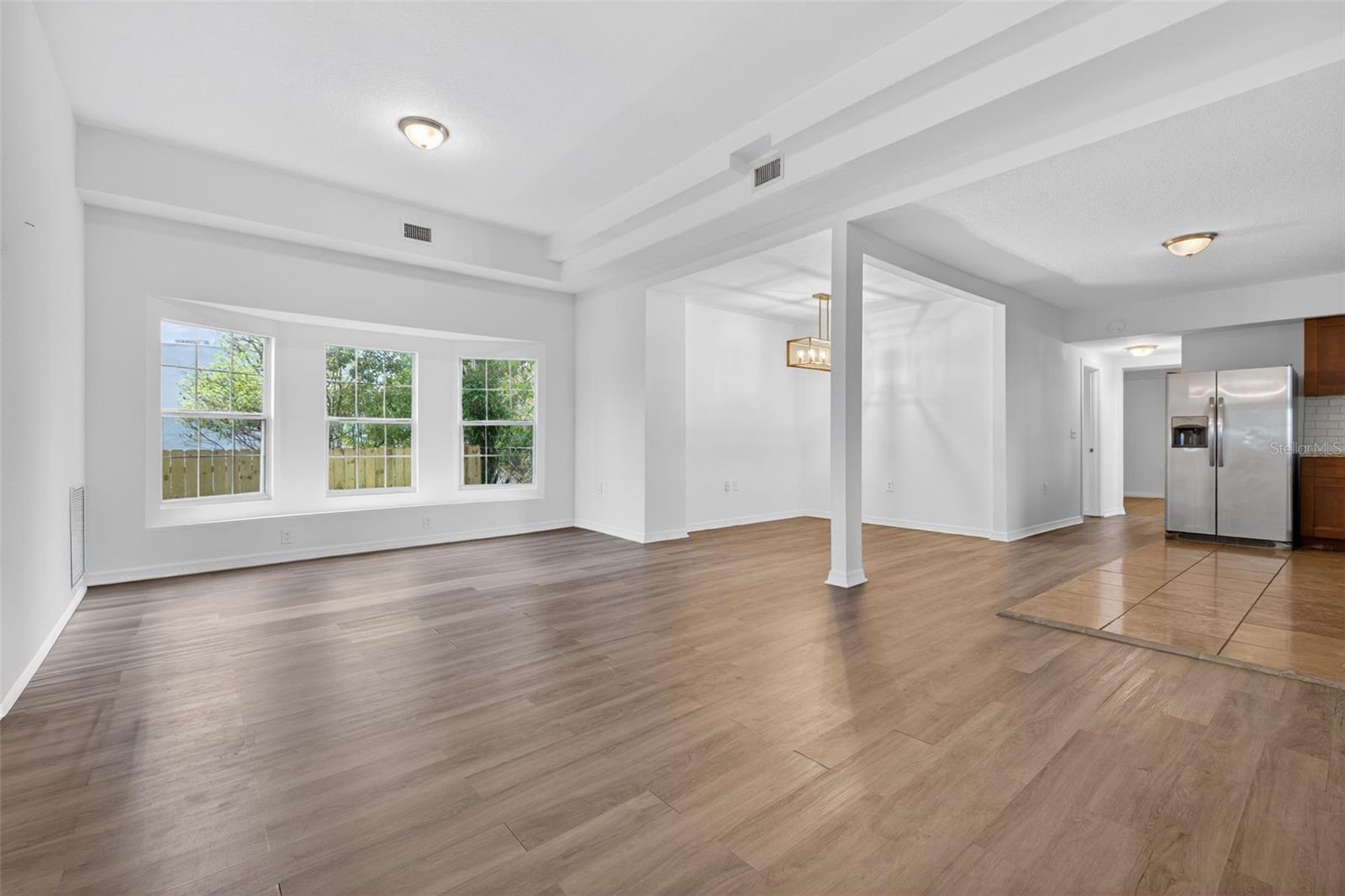 Image 15 of 32 For 105 Columbus Drive