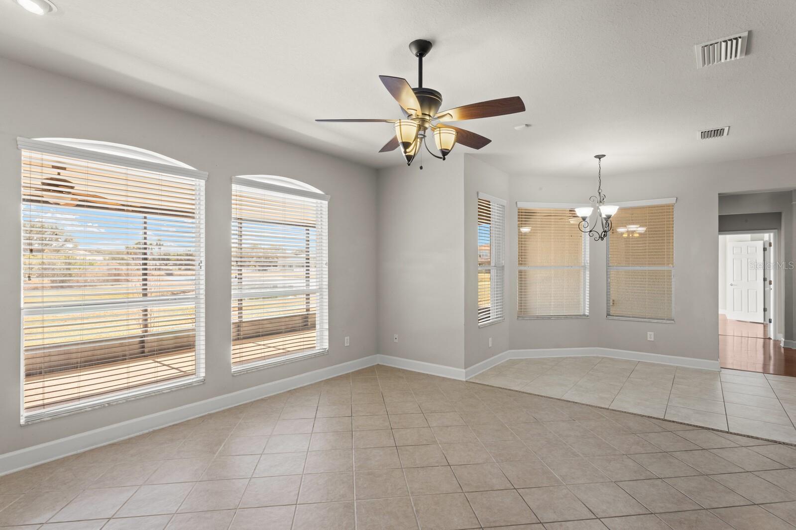 Image 14 of 56 For 12311 Silton Peace Drive