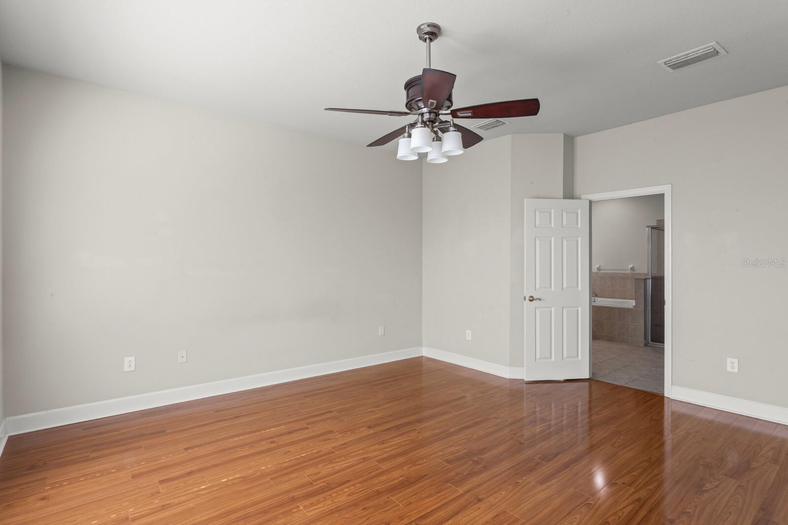 Image 21 of 56 For 12311 Silton Peace Drive