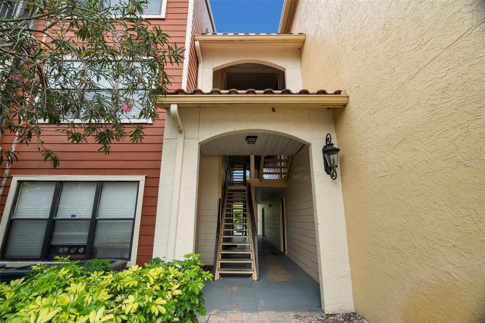 Image 2 of 37 For 11901 4th Street N 3202