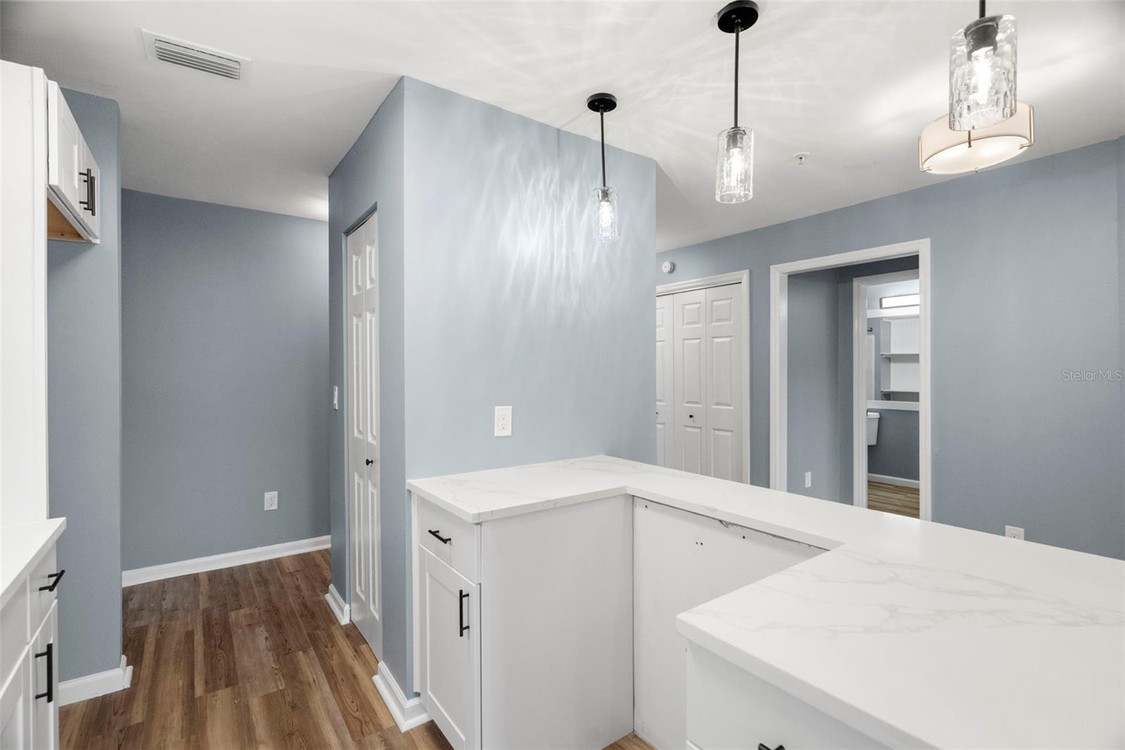 Image 31 of 37 For 11901 4th Street N 3202