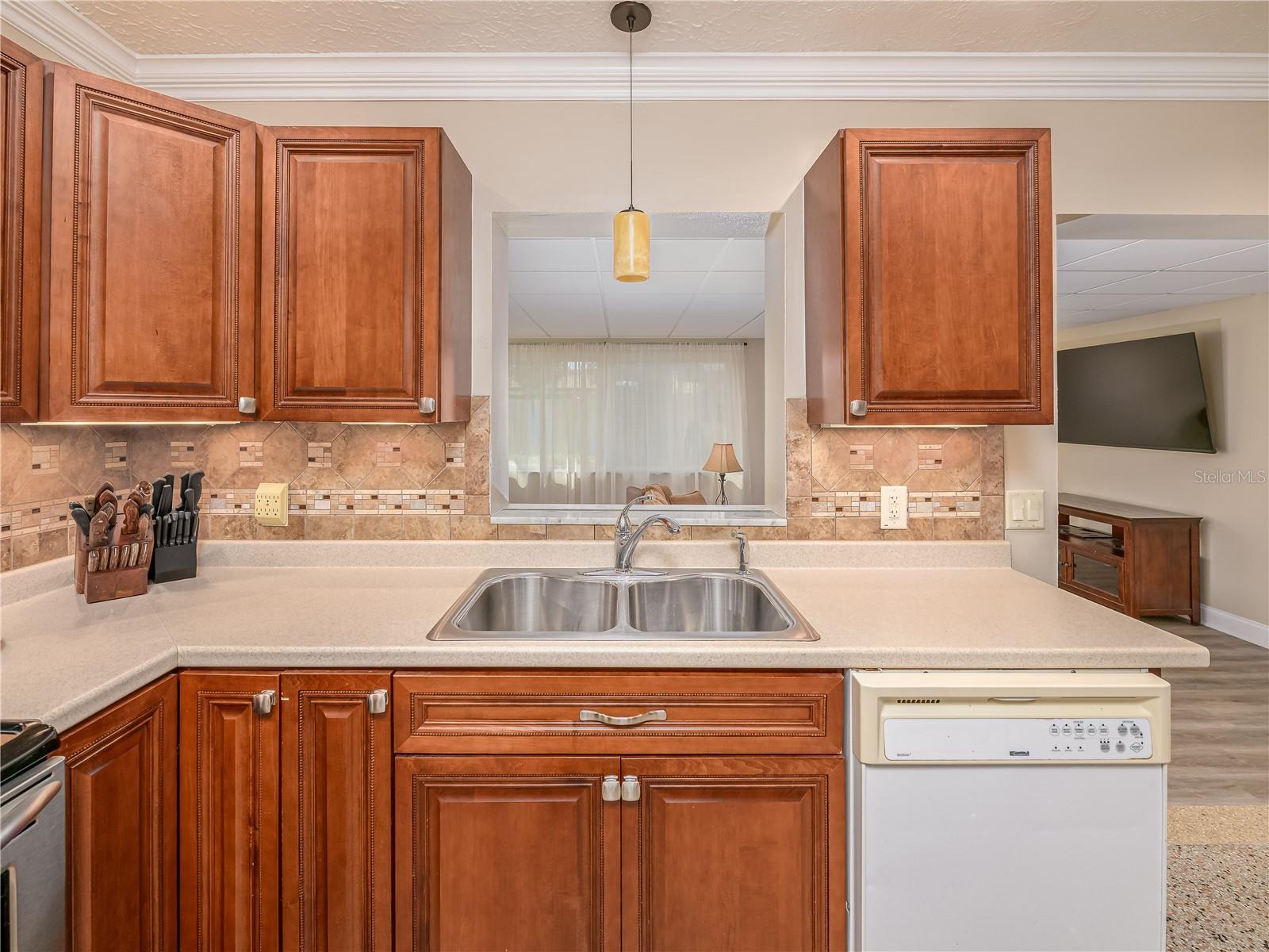 Image 10 of 35 For 907 Hillside Terrace