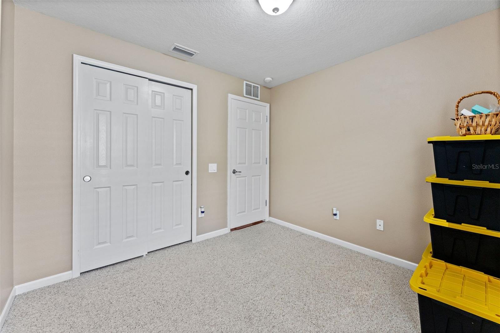 Listing photo id 15 for 496 Sea Holly Drive