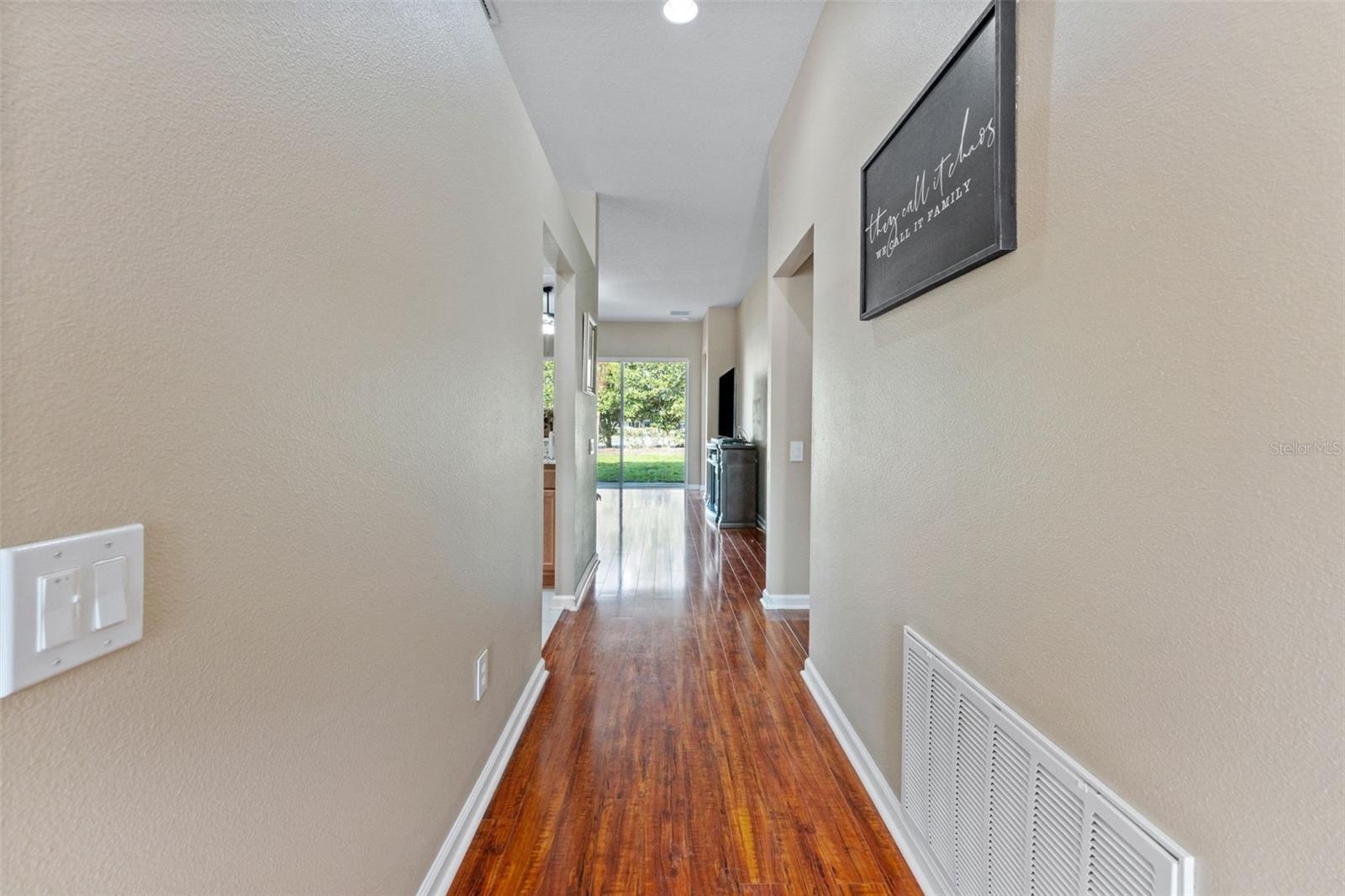 Listing photo id 3 for 496 Sea Holly Drive