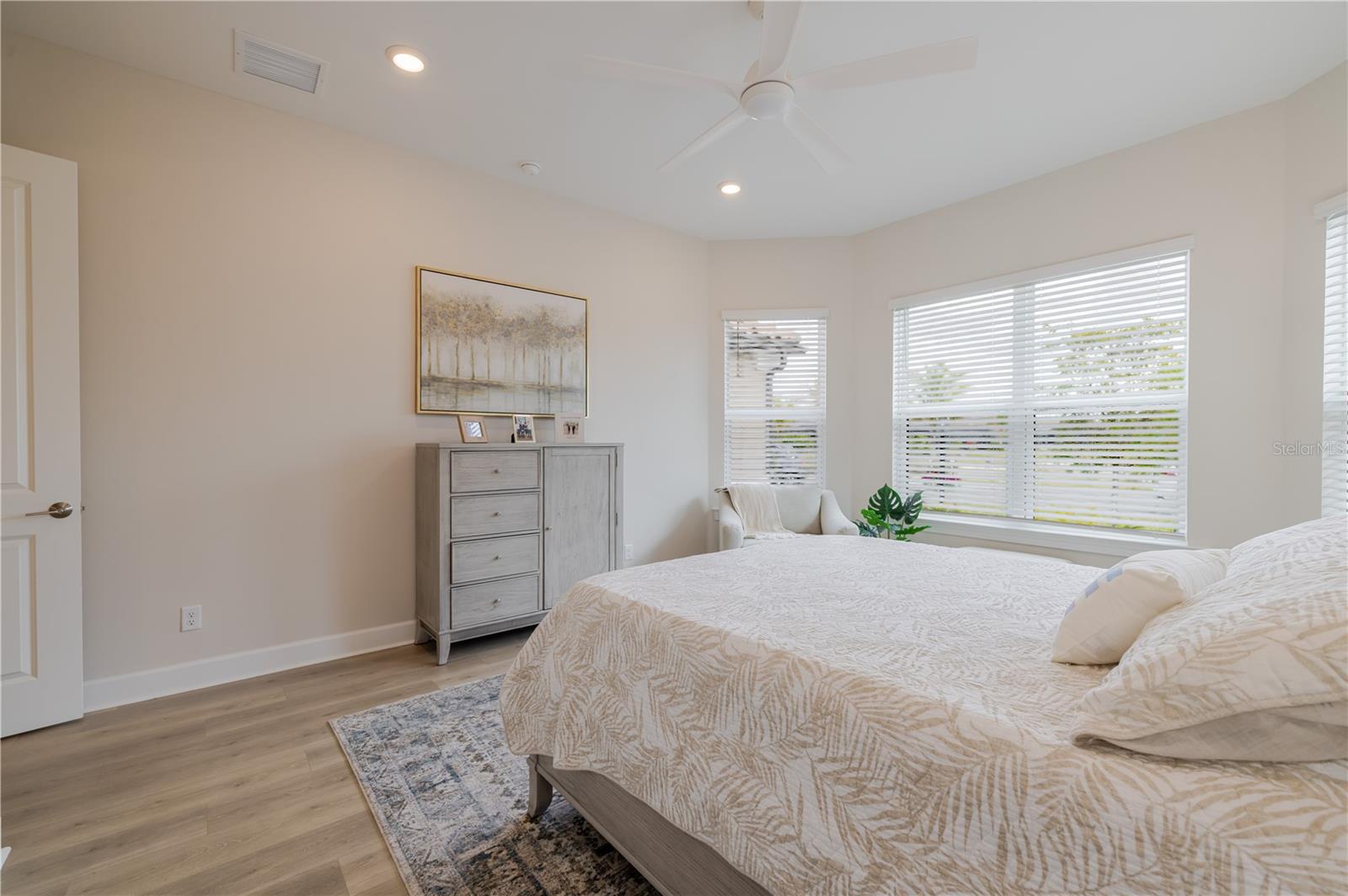 Image 25 of 68 For 17602 Terracina Drive