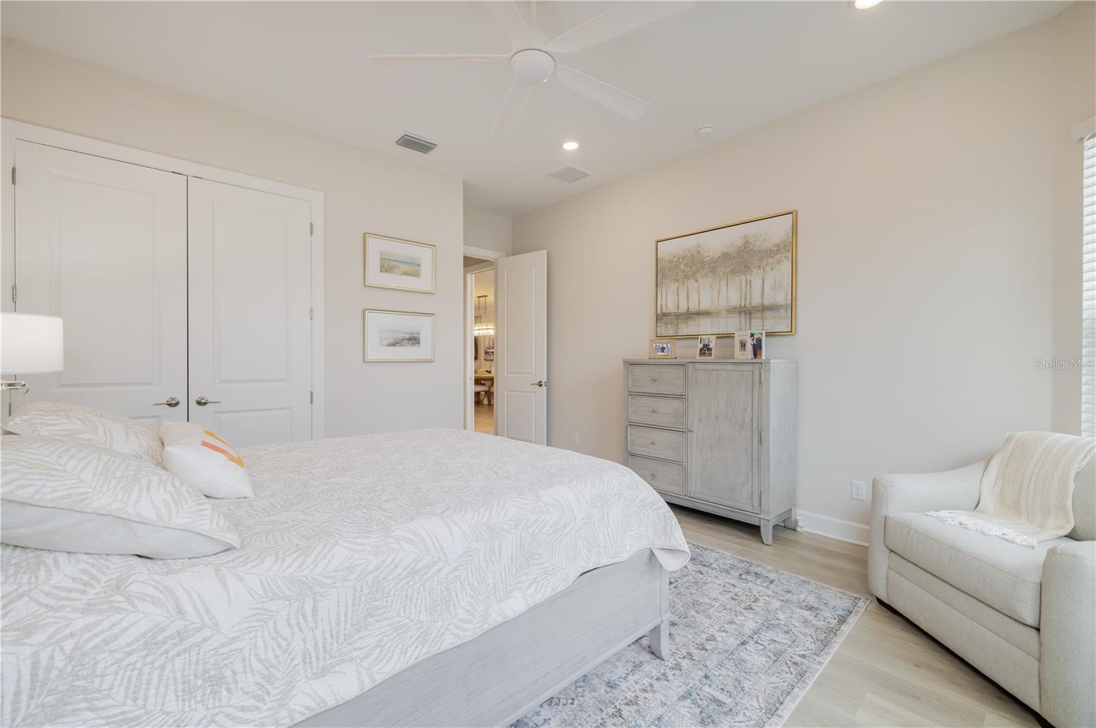 Image 26 of 68 For 17602 Terracina Drive