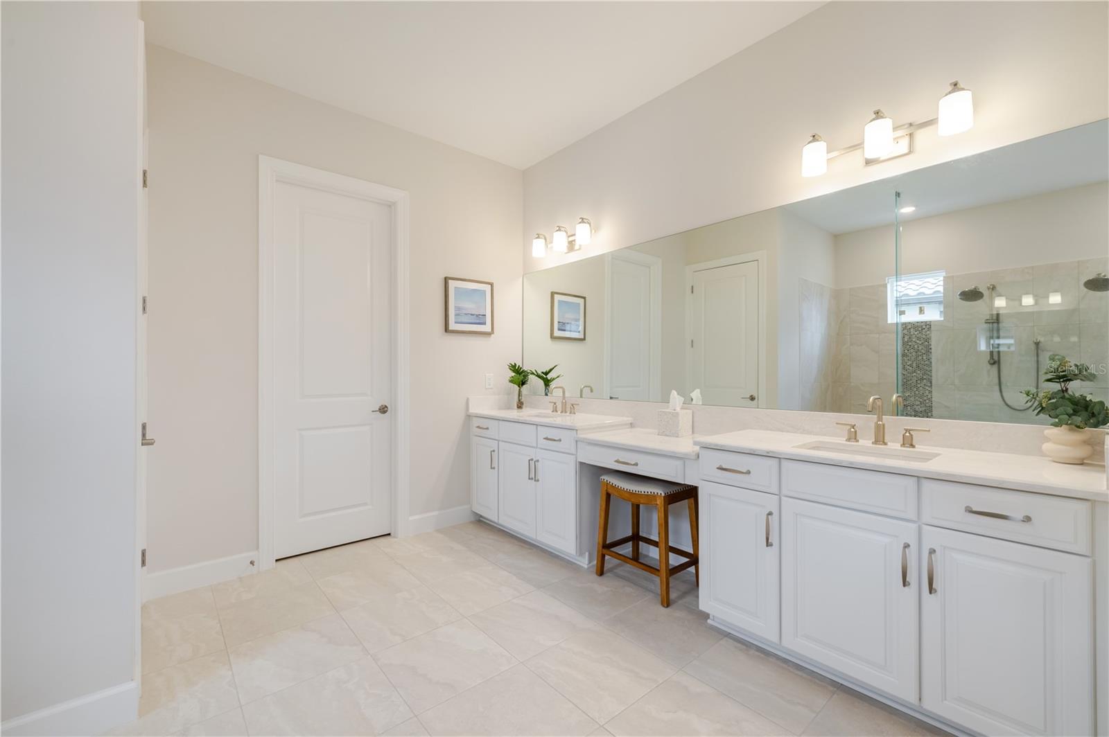 Image 37 of 68 For 17602 Terracina Drive